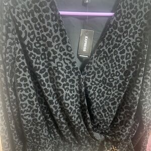 Trendy animal print top